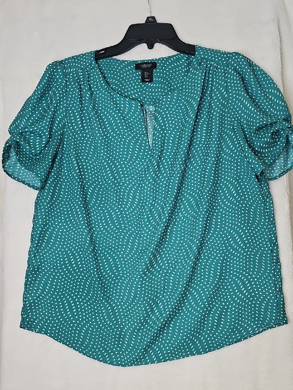 Jones & Co Women's Teal Dot Keyhole Short Sleeve‎ Blouse Size L